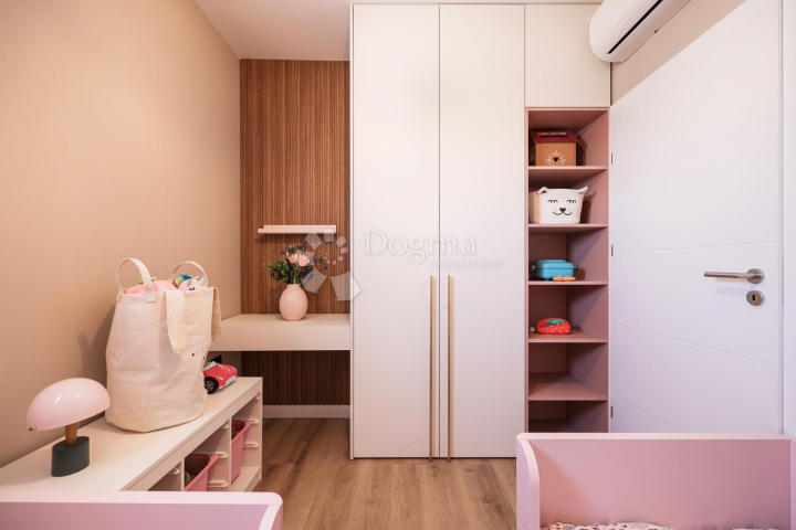 PENTHOUSE VIŠNJIK: panoramic view, Zadar in the palm of your hand