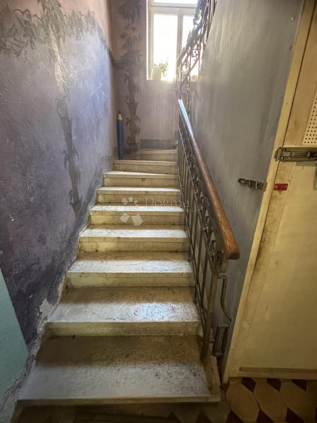 House Grad, Šibenik, 270m2