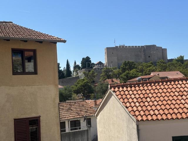 House Grad, Šibenik, 270m2