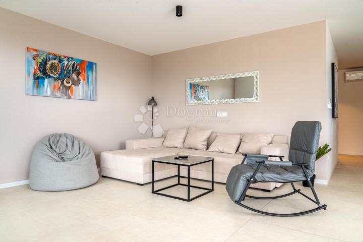 Flat Crikvenica, 116m2