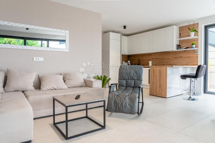 Flat Crikvenica, 116m2