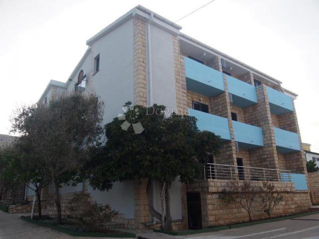 Kuća uz more sa 6 apartmana