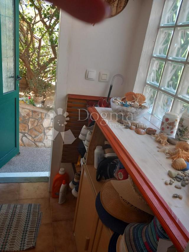 MALI LOŠINJ KUĆA DRUGI RED DO MORA