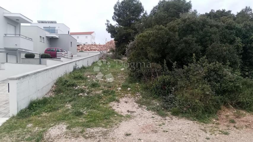 GRAĐEVINSKO ZEMLJIŠTE TISNO 
