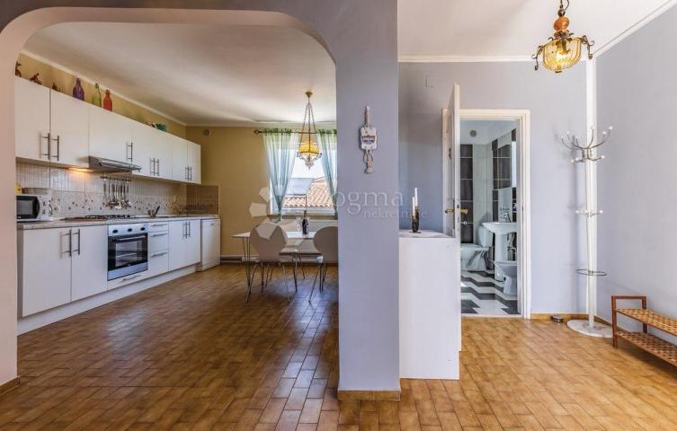 Haus Kaštanjer, Pula, 383,11m2