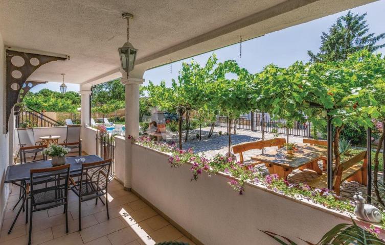 Haus Kaštanjer, Pula, 383,11m2