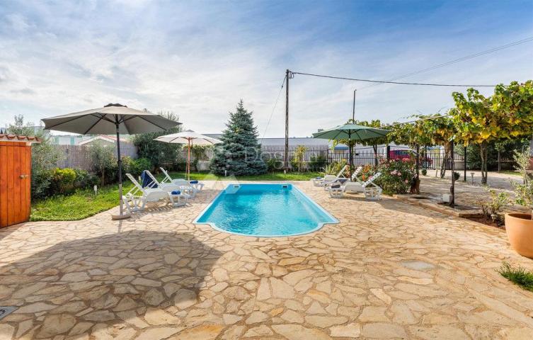 Haus Kaštanjer, Pula, 383,11m2
