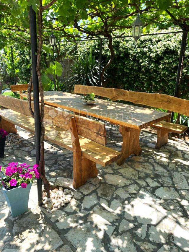 Haus Kaštanjer, Pula, 383,11m2