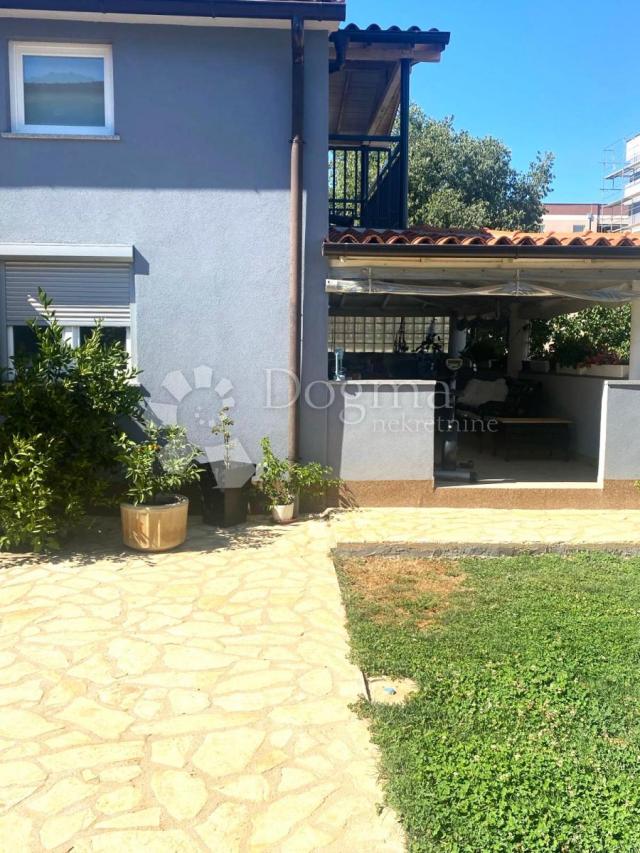 Haus Kaštanjer, Pula, 383,11m2