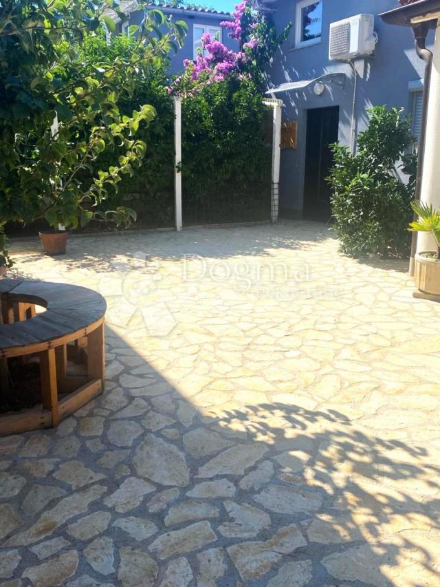 Haus Kaštanjer, Pula, 383,11m2