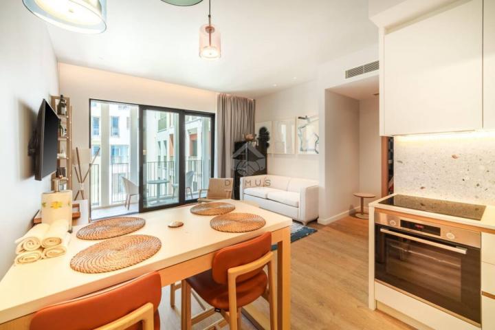 Jednosoban stan 55m2 sa pogledom na more, Tivat
