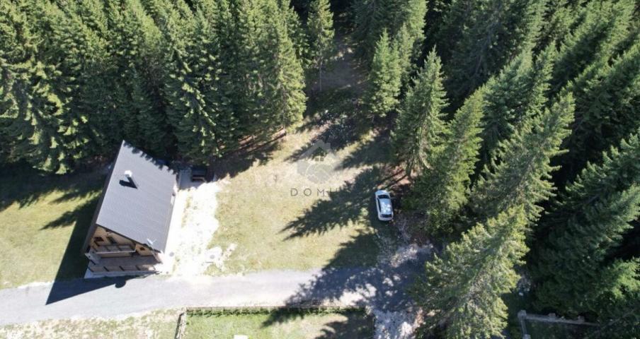 Plac 816m2 za gradnju 3 kuće, Palež - Žabljak