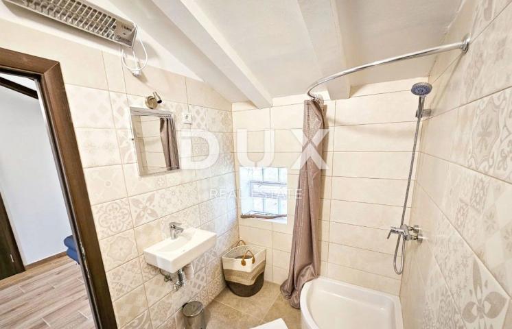 ISLAND OF RAB, LOPAR - Charming, stone, authentic house overlooking Paradise Beach!