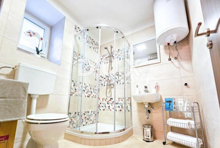ISLAND OF RAB, LOPAR - Charming, stone, authentic house overlooking Paradise Beach!