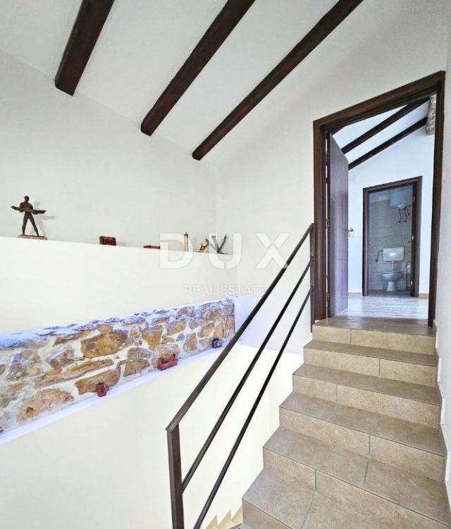 ISLAND OF RAB, LOPAR - Charming, stone, authentic house overlooking Paradise Beach!
