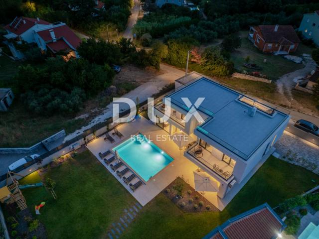 ISTRA, BANJOLE - Ekskluzivna vila samo u DUX-u! SNIŽENO!!!