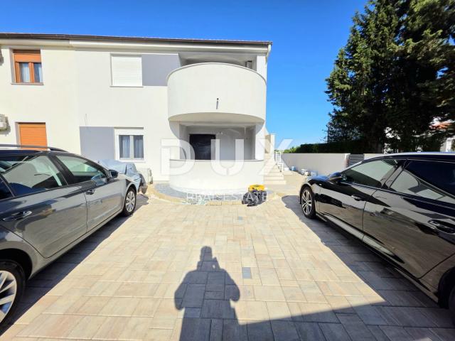 ISTRA, ŠIŠAN - Apartmanska kuća s dvije stambene jedinice i pomočnim objektom