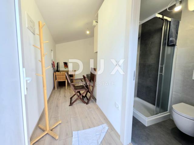 ISTRA, ŠIŠAN - Apartmanska kuća s dvije stambene jedinice i pomočnim objektom
