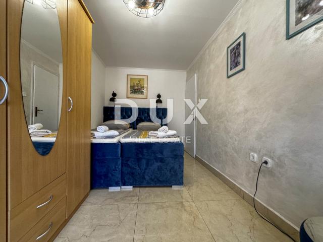CRIKVENICA, DRAMALJ - kuća 115 m2 sa dva apartmana blizu mora, sniženo, prilika!!!
