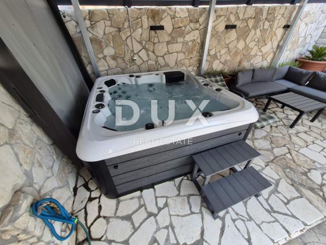 CRIKVENICA, DRAMALJ - kuća 115 m2 sa dva apartmana blizu mora, sniženo, prilika!!!