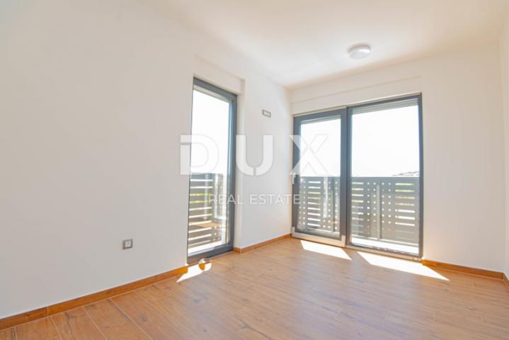 VODICE - vila sa bazenom 