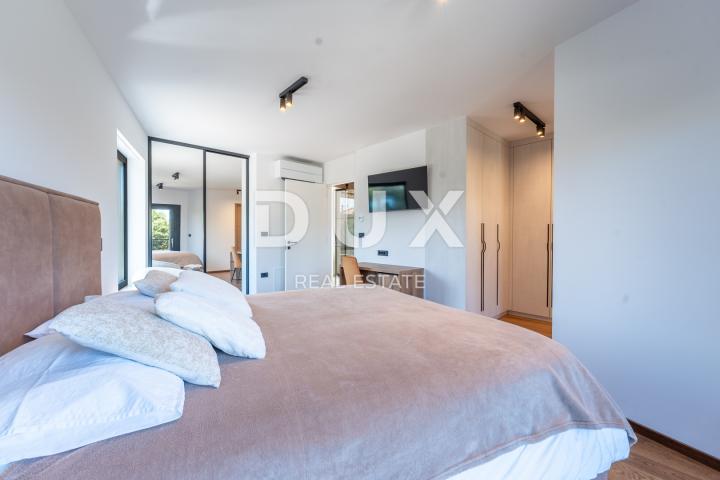 ISTRIEN, MEDULIN – Beeindruckende Villa neben dem Wald mit Meerblick!