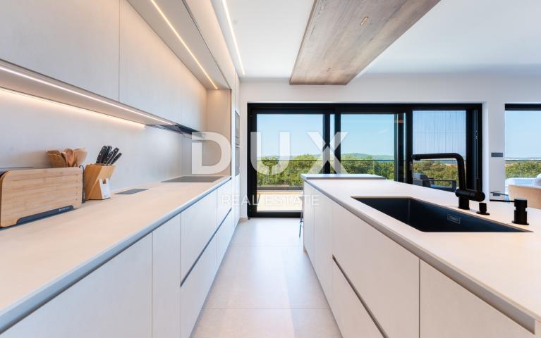 ISTRIEN, MEDULIN – Beeindruckende Villa neben dem Wald mit Meerblick!