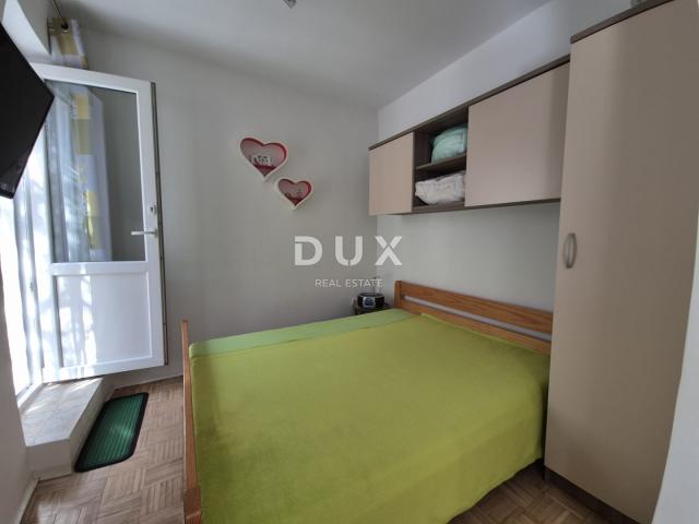 PAG, TOWN OF PAG - Spacious house with panoramic views of the sea and Velebit