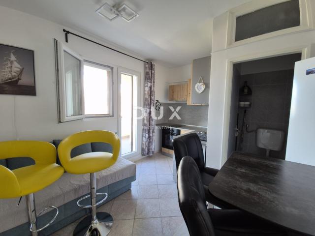 PAG, TOWN OF PAG - Spacious house with panoramic views of the sea and Velebit