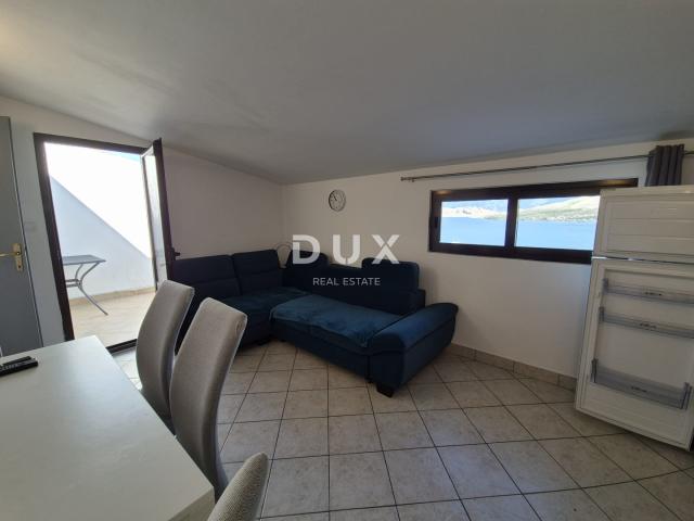 PAG, TOWN OF PAG - Spacious house with panoramic views of the sea and Velebit