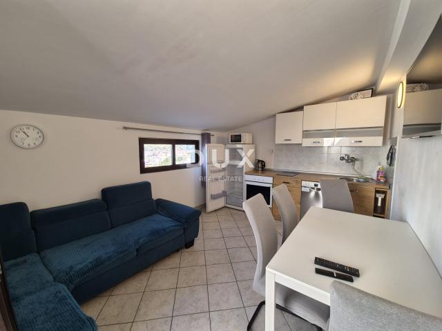PAG, TOWN OF PAG - Spacious house with panoramic views of the sea and Velebit