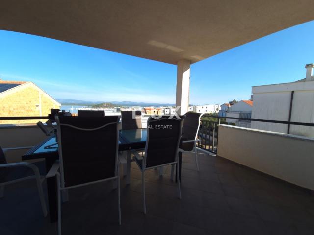 OTOK OTOK MURTER, MURTER - PRILIKA! Ekskluzivan četverosoban penthouse