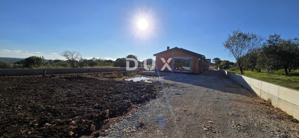ISTRIEN, POREČ – Neubau, Designer-Einfamilienhaus mit privatem Pool