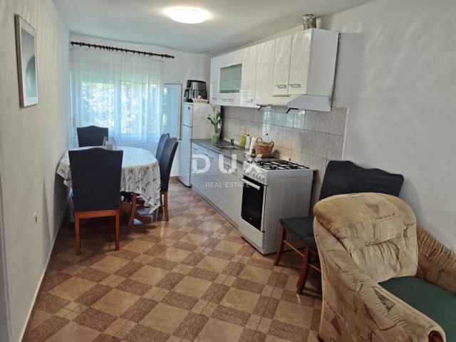 ZADAR, LJUBAČ - Starinska kuća u nizu
