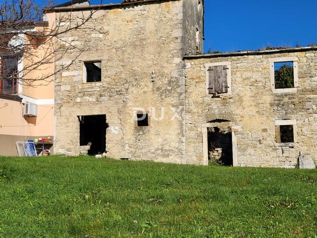 ISTRIA, GROŽNJAN - Stone antique in a great location