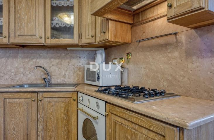 ISTRA, ROVINJ - Penthouse 75,40 m2 u starom gradu s pogledom na more!