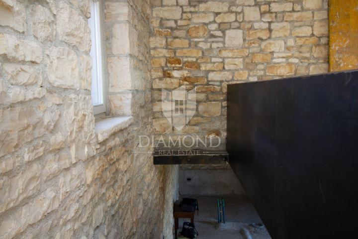 Poreč, okolica, šarmantna kuća s pogledom na more