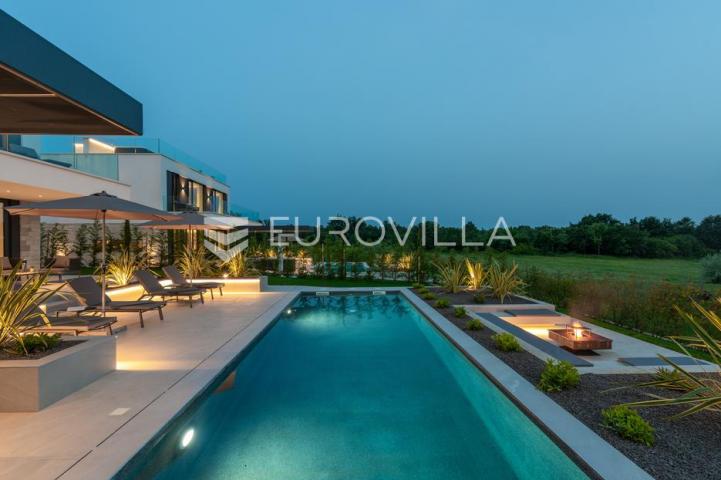 Istra, Poreč, elegantna Vila s bazenom i pogledom na more ( V1 ) 