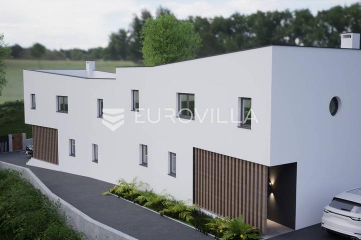 Istra, Ližnjan, dvojna kuća 150 m² s pogledom more, bazenom i uređenom okućnicom