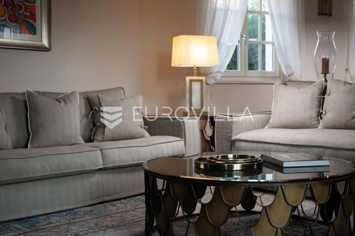 Vabriga, raskošna vila od 302 m2 sa  prekrasnim vrtom