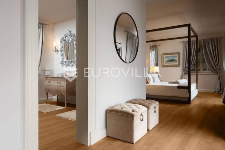  Vabriga, raskošna vila od 302 m2 sa  prekrasnim vrtom