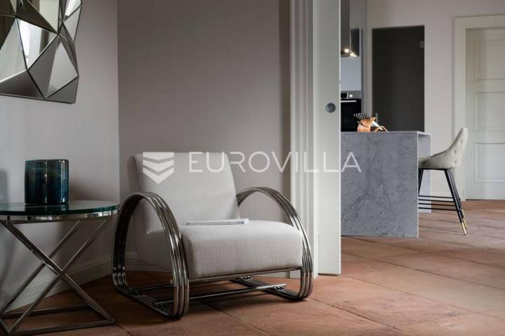  Vabriga, raskošna vila od 302 m2 sa  prekrasnim vrtom