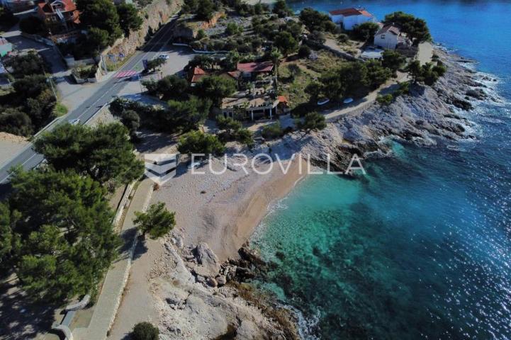 Primošten, NOVOGRADNJA, stan s vrtom, drugi red do mora, 83,26 m²