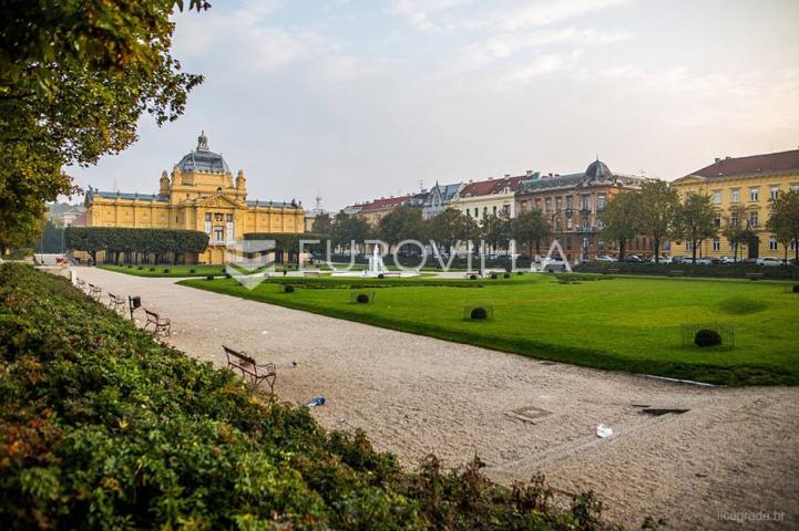 Zagreb, Centar, četvereosoban stan NKP 124 m2
