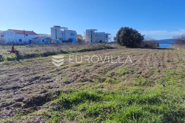 Zadar, Arbanasi, građevinsko zemljište 2. red do mora