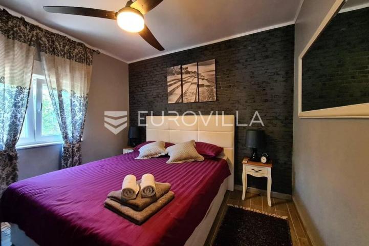 Zadar, Privlaka, moderna kuća sa tri apartmana u blizini mora