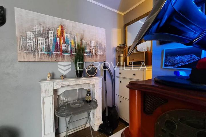 Zadar, Privlaka, moderna kuća sa tri apartmana u blizini mora