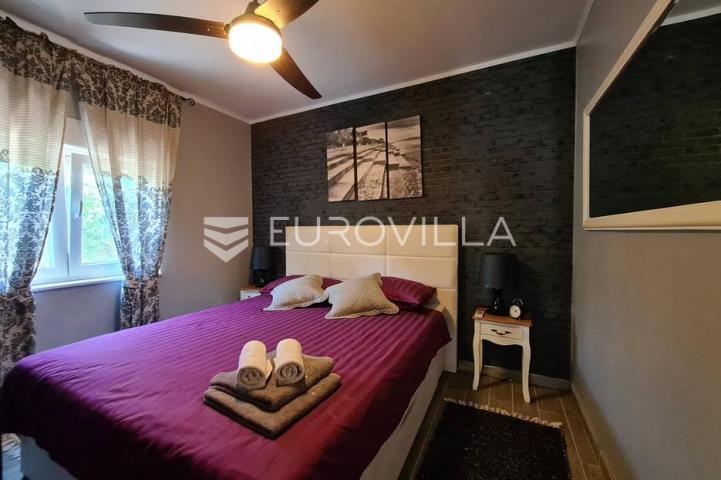 Zadar, Privlaka, moderna kuća sa tri apartmana u blizini mora