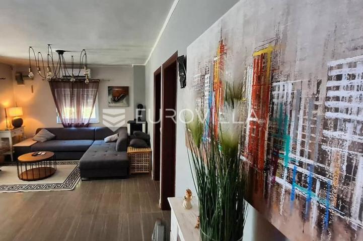 Zadar, Privlaka, moderna kuća sa tri apartmana u blizini mora