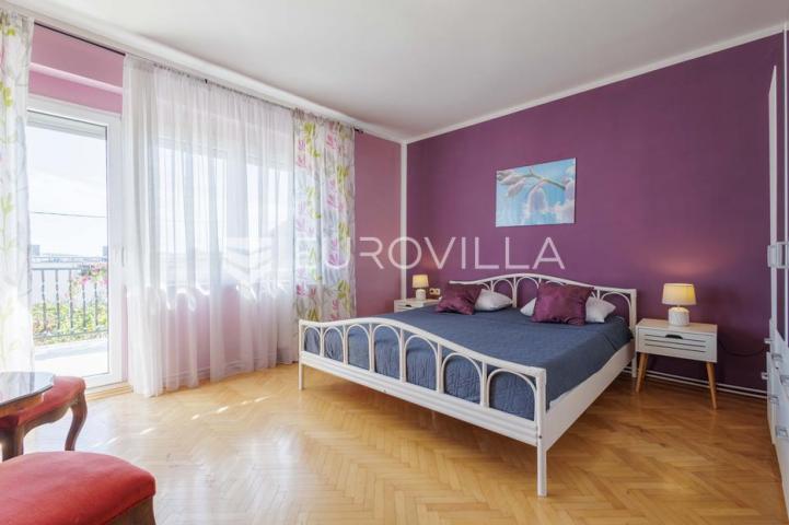 Istra, Pula, kuća s dva stana